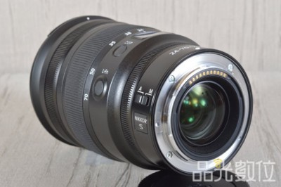 Nikon Z 24-70mm F2.8 S-3