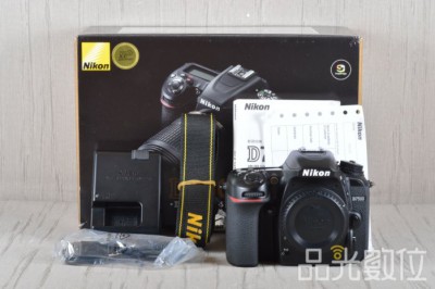 Nikon D7500-1