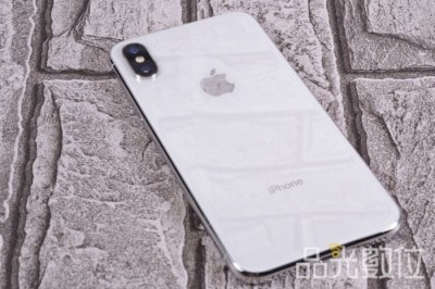 Apple iPhone X 64GB-2