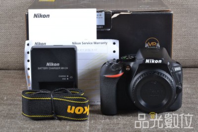 Nikon D5600-1