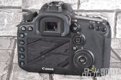 Canon EOS 7D MARK II-2