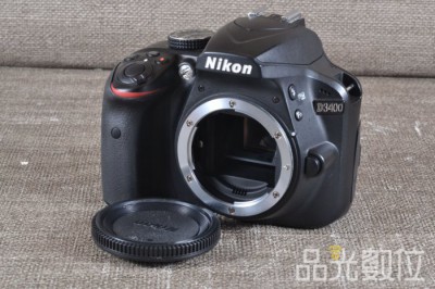 Nikon D3400-2